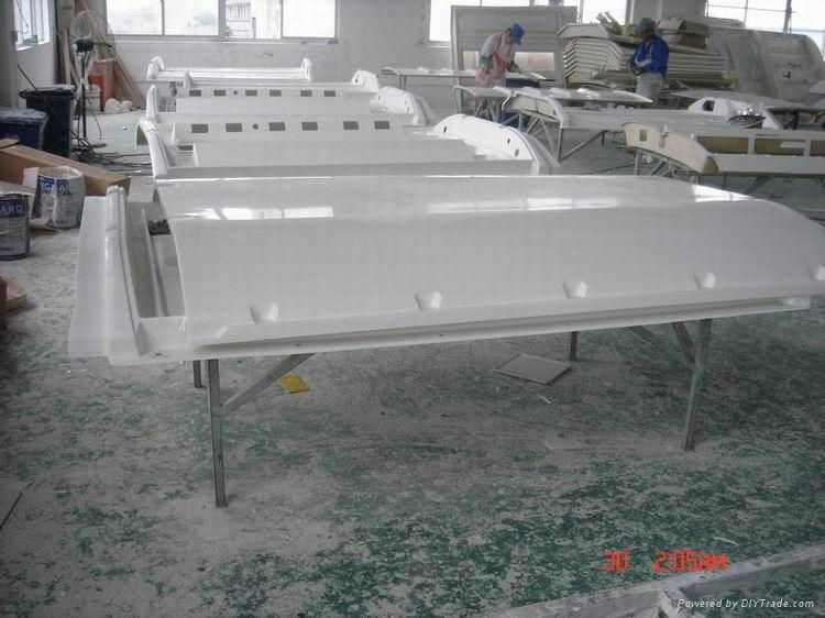 FRP bus air-condition body shell