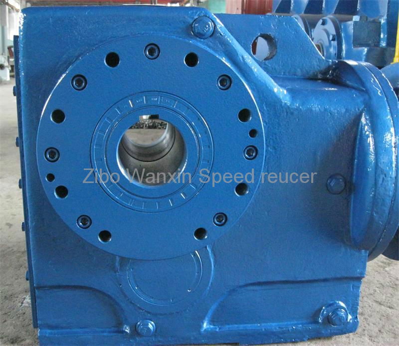 B5, B14 flange installation WK series helical bevel speed reducer 2