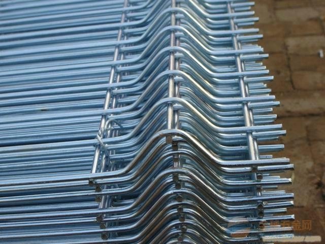 Welded wire mesh fence from Ai Rui