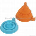 silicone collapsible  funnel kitchen strainer