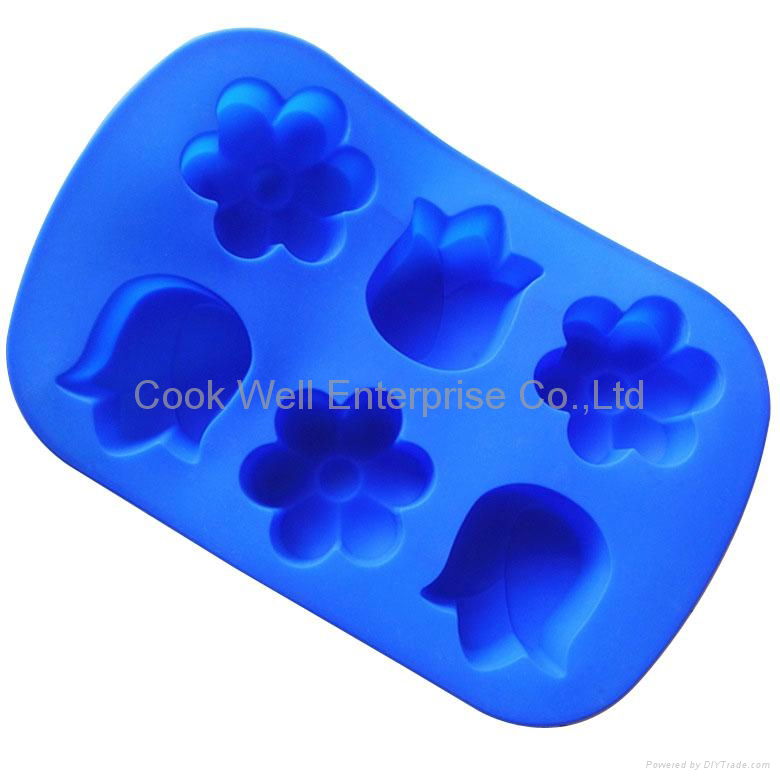 Silicone cake mould flower shape