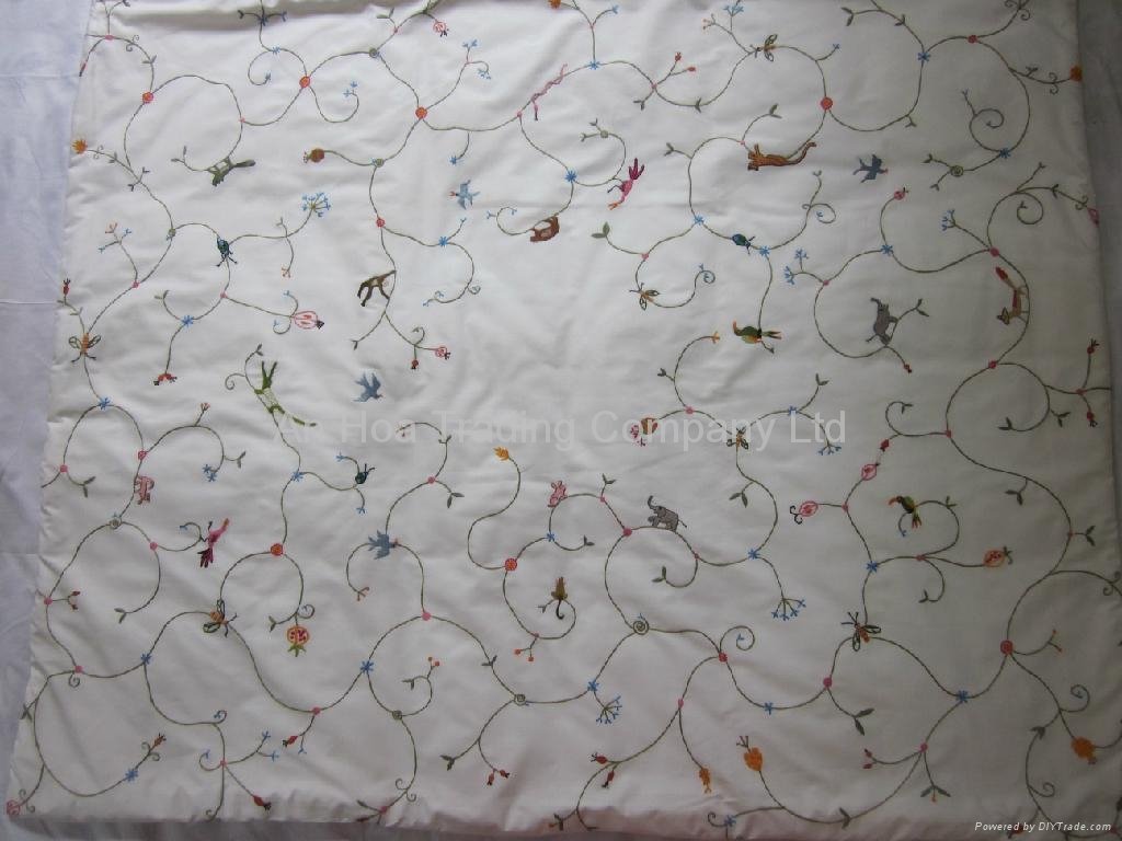 100% cotton animals and flowers embroidery pattern embedded blanket for babies