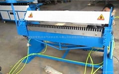 Manual folding machine