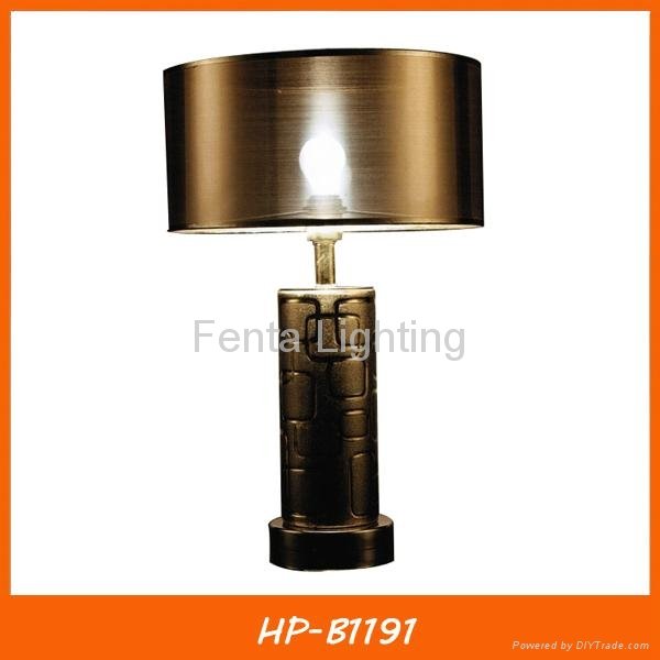 Modern gold ceramic table lamp for hotel 5