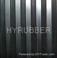 Wide ribbed rubber sheet