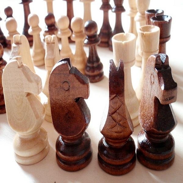 wooden chess set 4