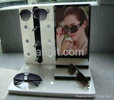 Acrylic glasses display stands 2