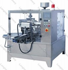 Automatic doypack packaging machine with volume cup