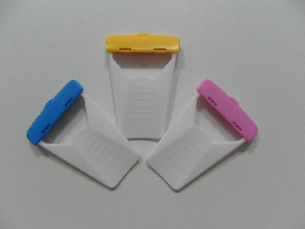 Disposable razor for medical or daily use