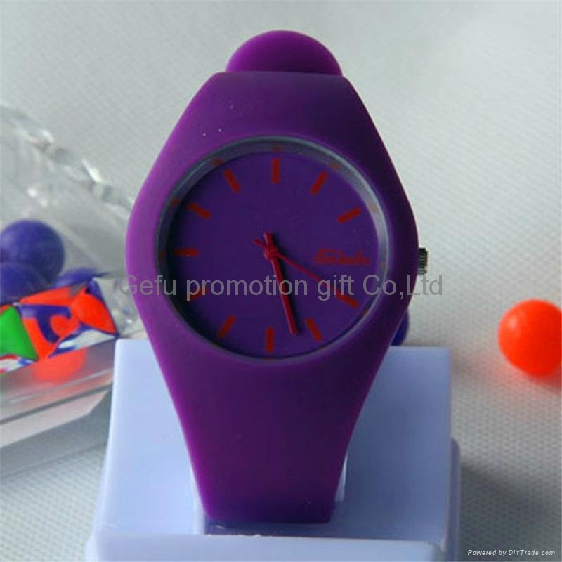 2014 kitty item popular design silicone watch 2