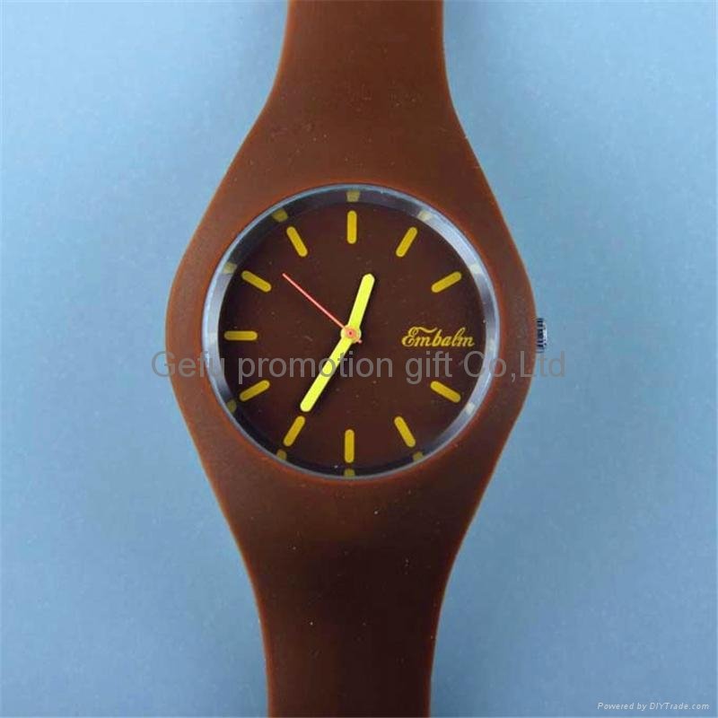 2014 kitty item popular design silicone watch 4