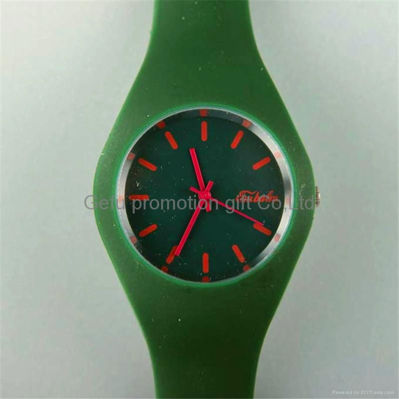 2014 kitty item popular design silicone watch 5