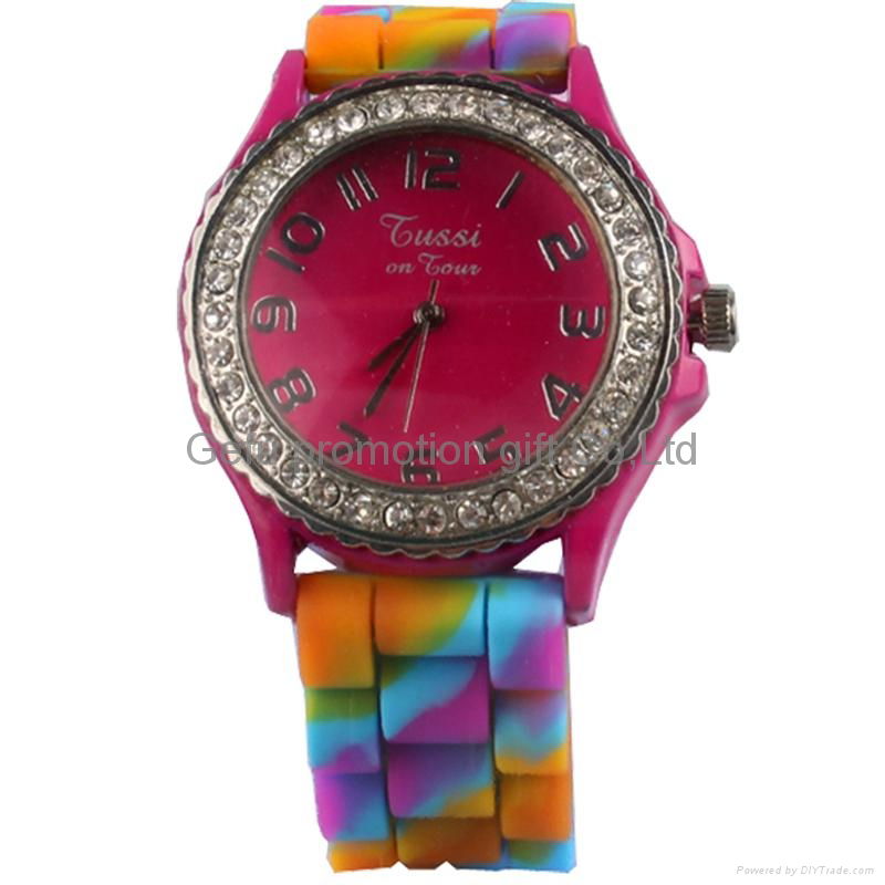 2014 Hot sellling silicone watch gadget item colourful Diamond watches