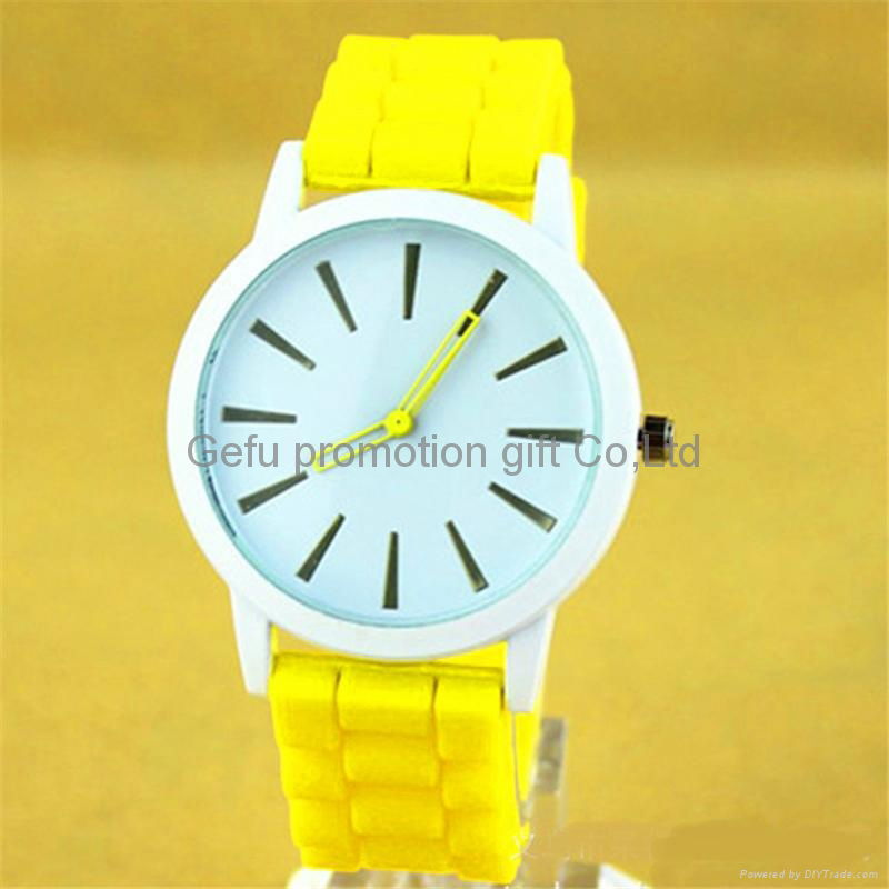 2014 hot wholesales Fashionable Silicone Watch Men 5