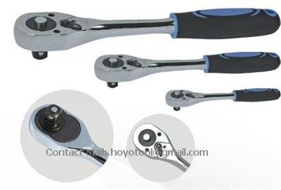 Quick release reversible ratcheting wrench 2
