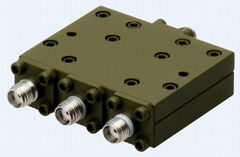 0.5~18GHz 3 way Power Divider