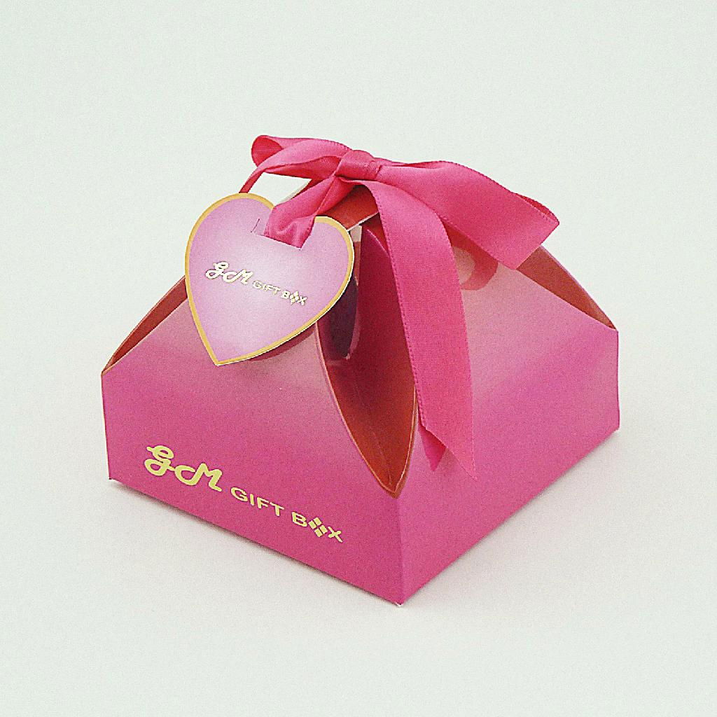  Gift boxes