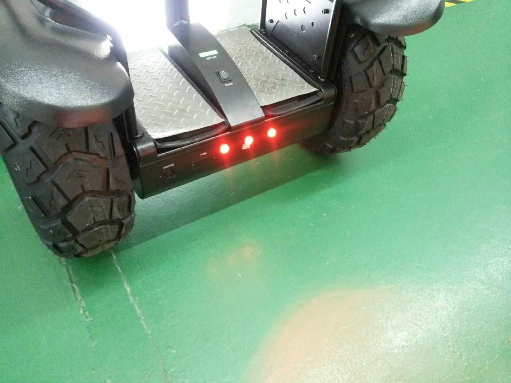 CE Approval 2000W Brushless Motor folding e-scooter 3