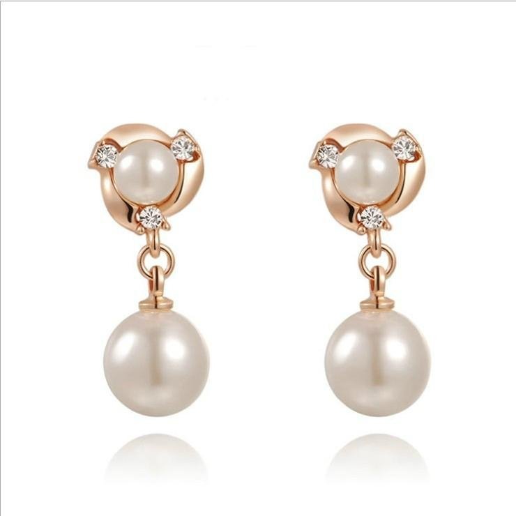 Pearl earring jewelry set with shinning Austria Crystal white color