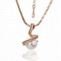 18K Rose gold plating Pearl pedant necklace with rhinestone inlay