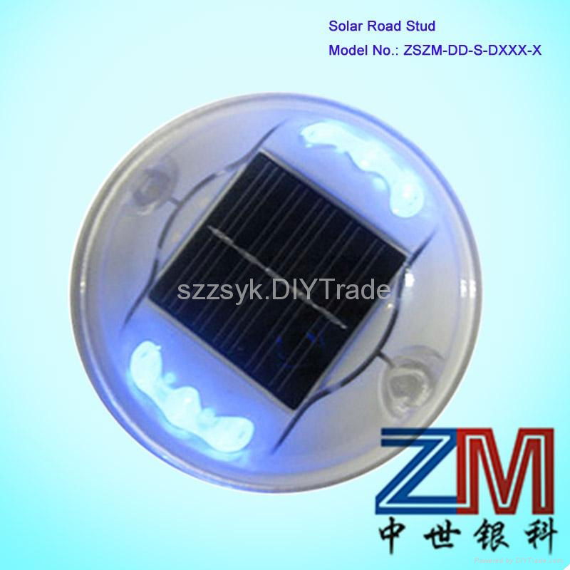 LED solar road stud 4