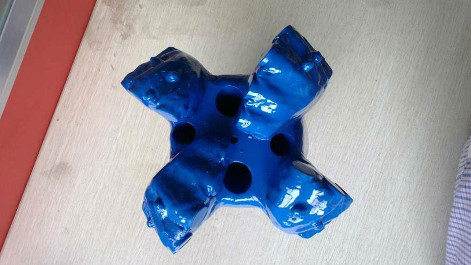 API 4 3/4"PDC bit 3