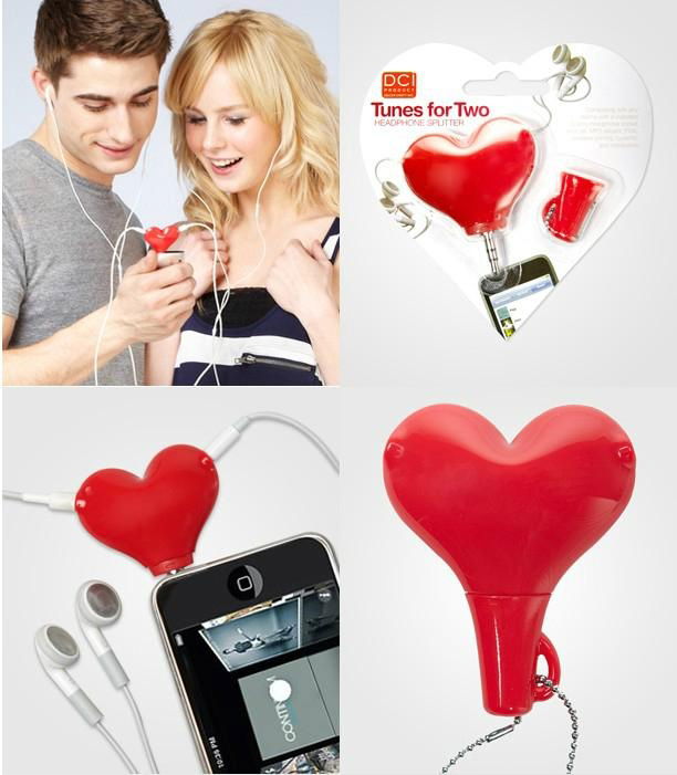 YL-T178 Heart shape Earphone splitter with dust plug and holder