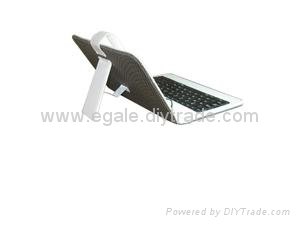 Universal Keyboard Case for 7 inch Tablets - Micro USB 2