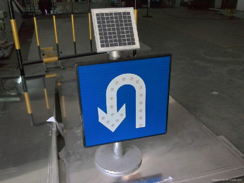 太陽能指示牌
