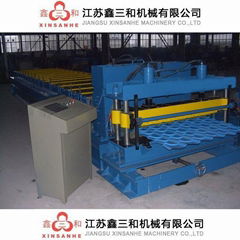 Color steel glazed tile roll forming machine