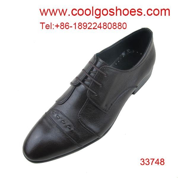 2014 fashionable dress men shoes to wear with jeans