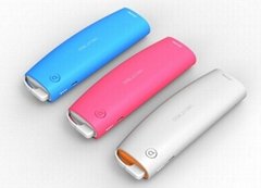 Special Yatch design and detachable charging cable 7800mAh power bank