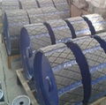 Conveyor belt roller with rubber lagging