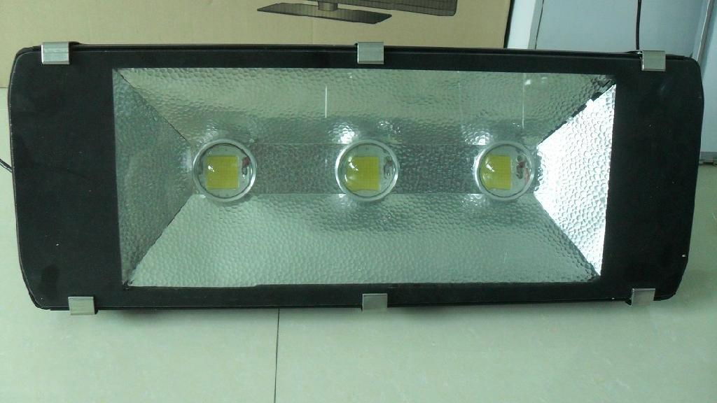 led floodlight 4