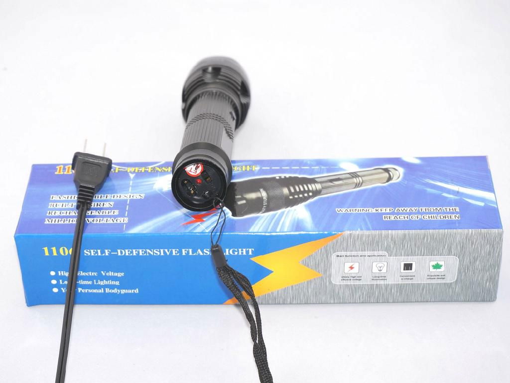 1106 Self-defense Flashlight Torch High-power Impact Security Set 4