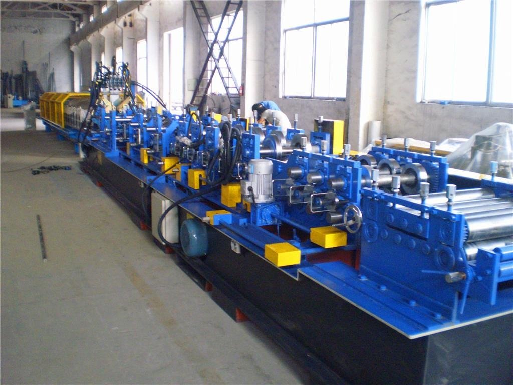 factory adjustable C purlin roll forming machine
