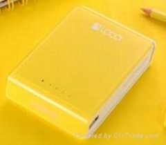 LOCA Pudding 10400mAh power bank for Mobile Phone-Yellow 