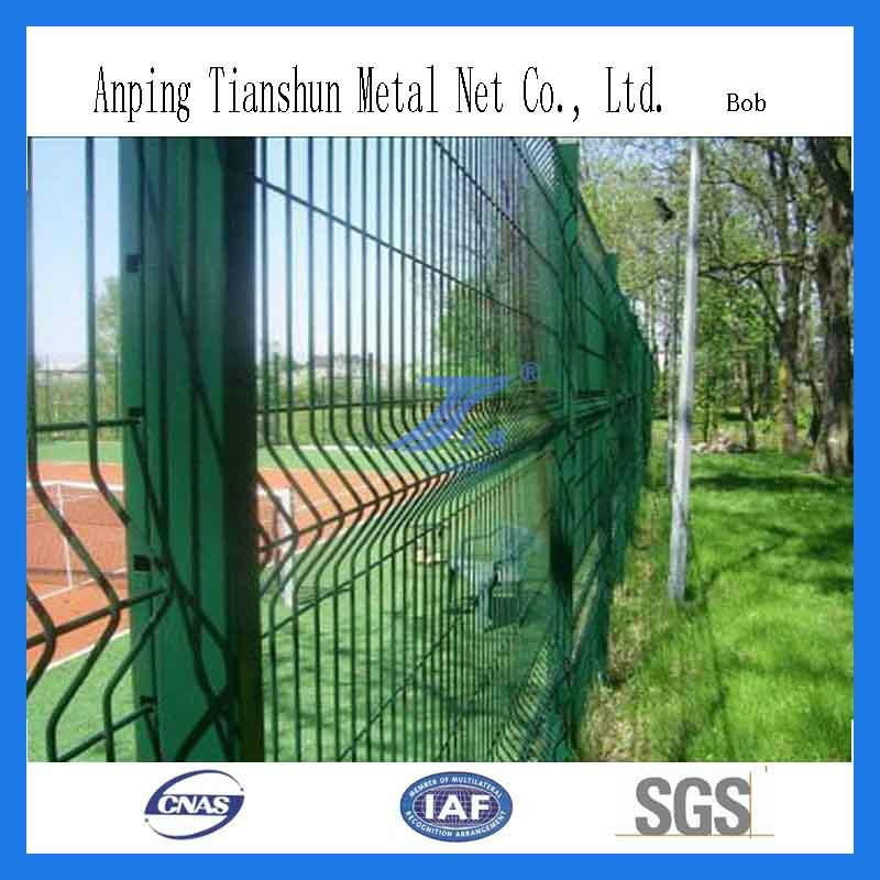 Wire mesh fence 2