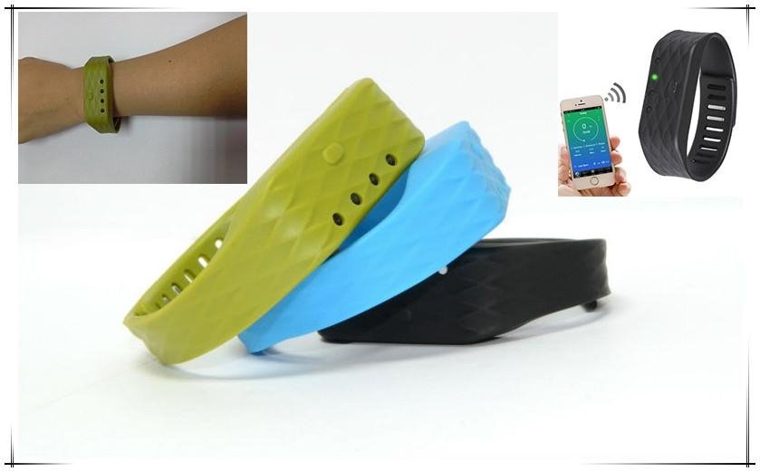 Smart Wrist Pedometer Wearable Device for Fitness  2