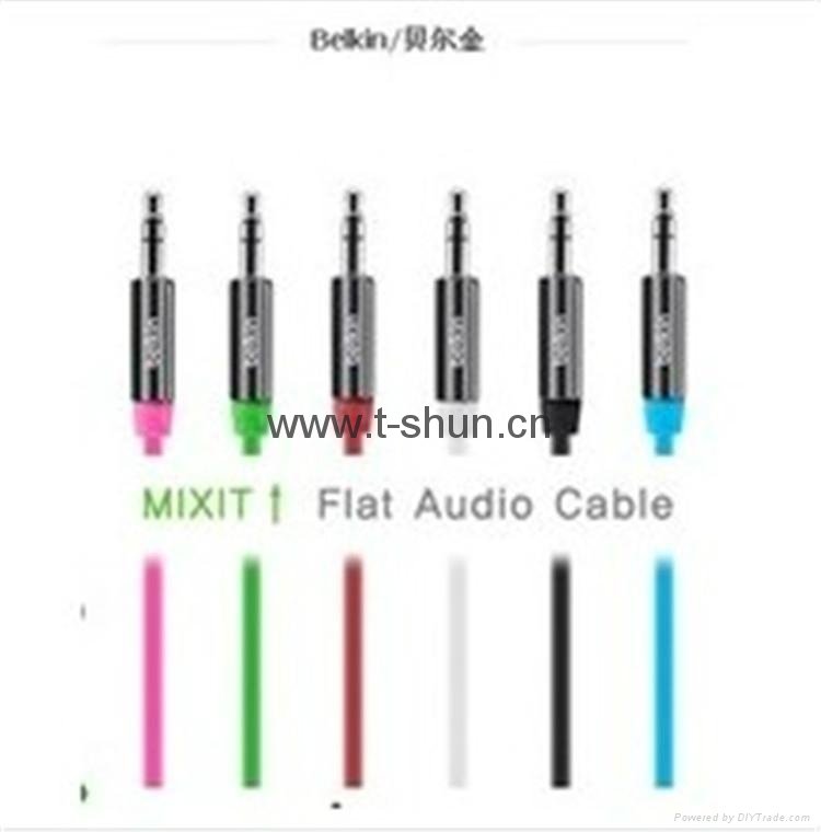 TSB3-01 Belkin MIXIT Flat Audio / Aux Cable 1