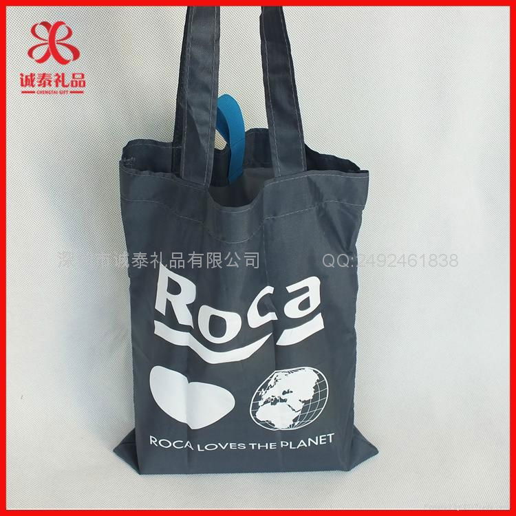 Fold nonwoven bags