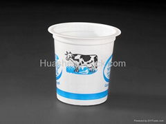 Disposable plastic ice cream yogurt cup