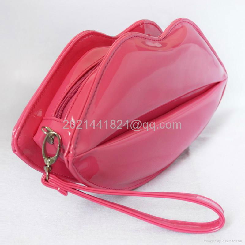 Lip Shape Pu Evening Bag 19100 2