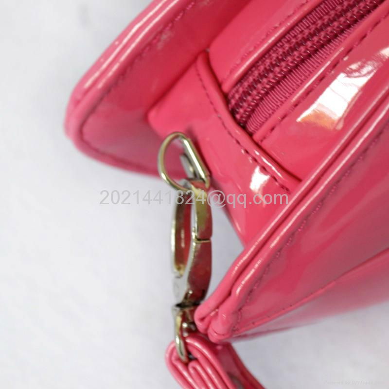 Lip Shape Pu Evening Bag 19100 5