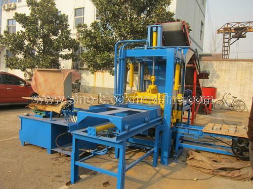 QTF3-20 concrete block making machine  3