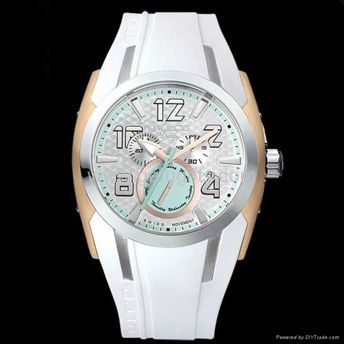 Quietly Elegant Female Circular Mulco Alloy Silicone Watch