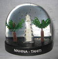 Wholesale custom plastic snow globe 2