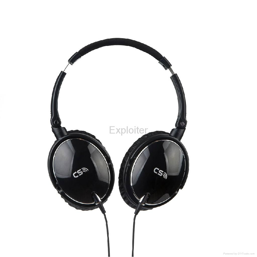 active noise canceling headphones  4