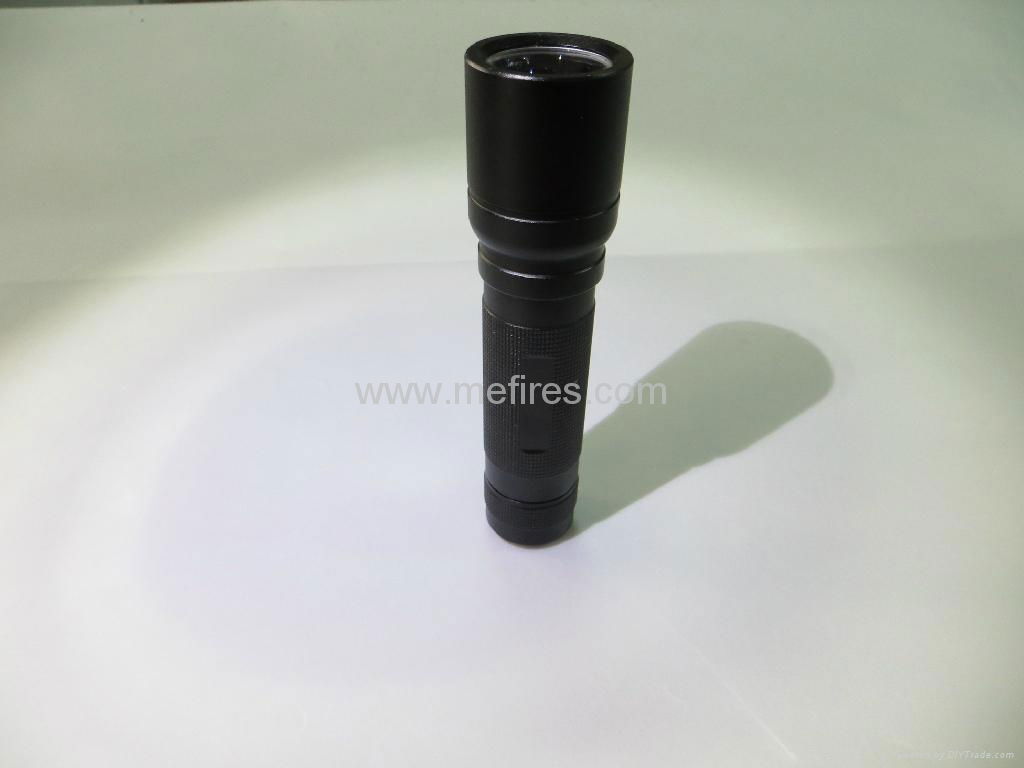 CREE XP-G2 R5 Focus flashlight 2