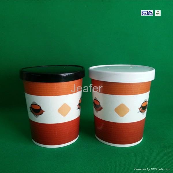 Paper soup cup with paper lid 3